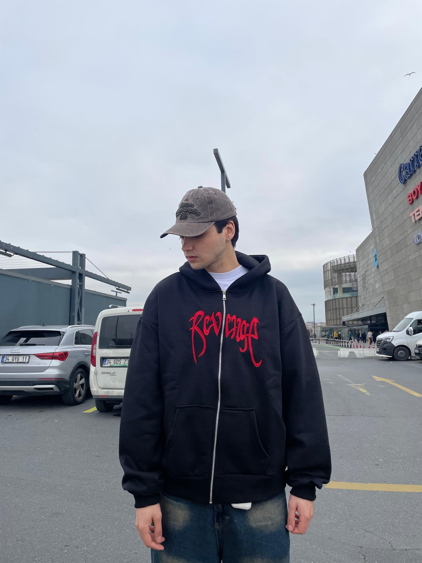 Revenge Kırmızı Nakışlı Premium Zip