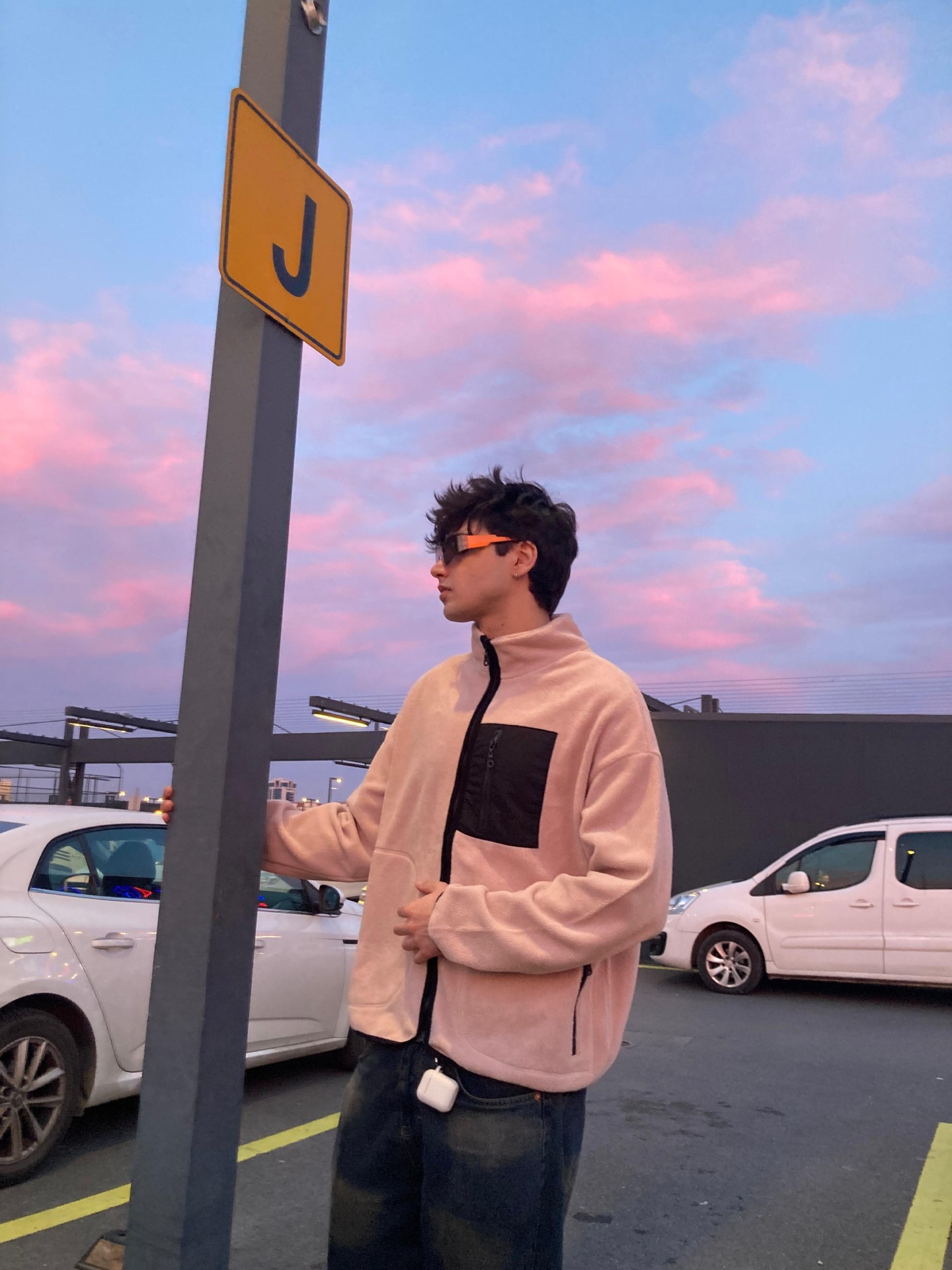 Cep Detay Bej Polar Ceket