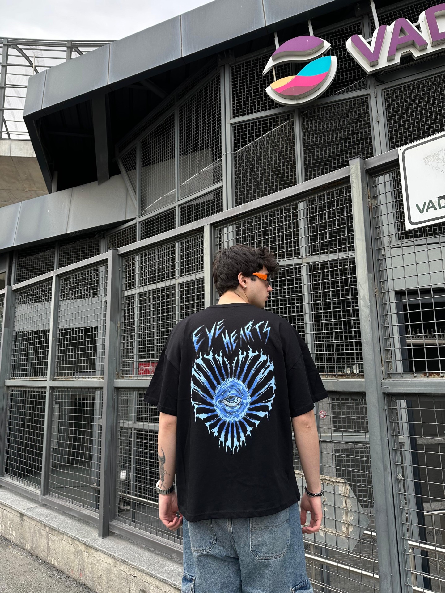 Eye Hearts Baskılı Siyah Oversize Tshirt 