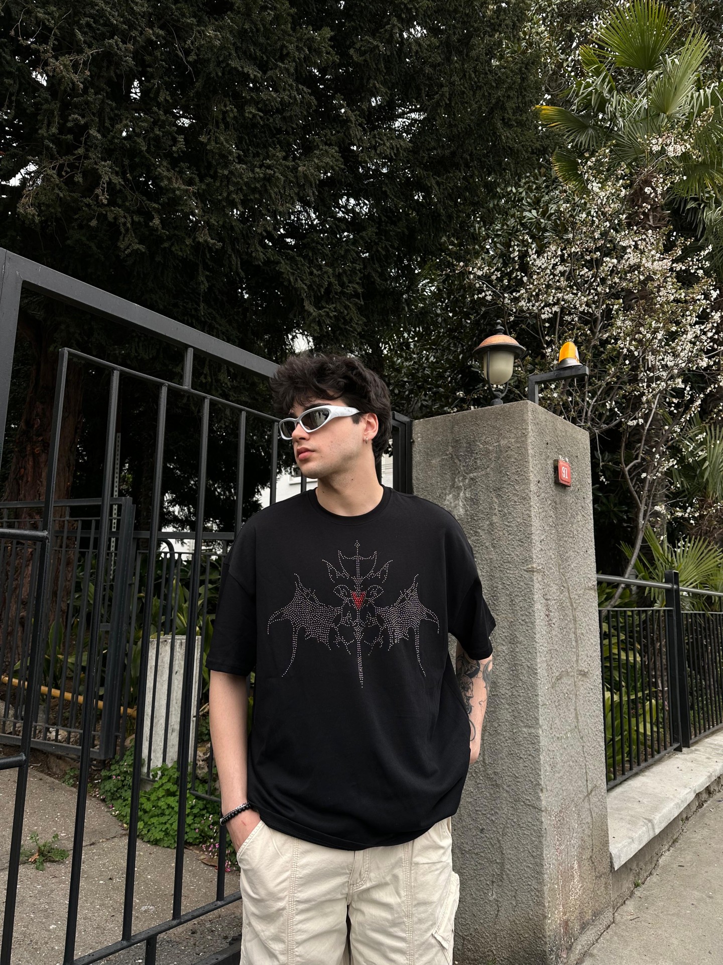 Taş İşlemeli Siyah Oversize Tshirt 