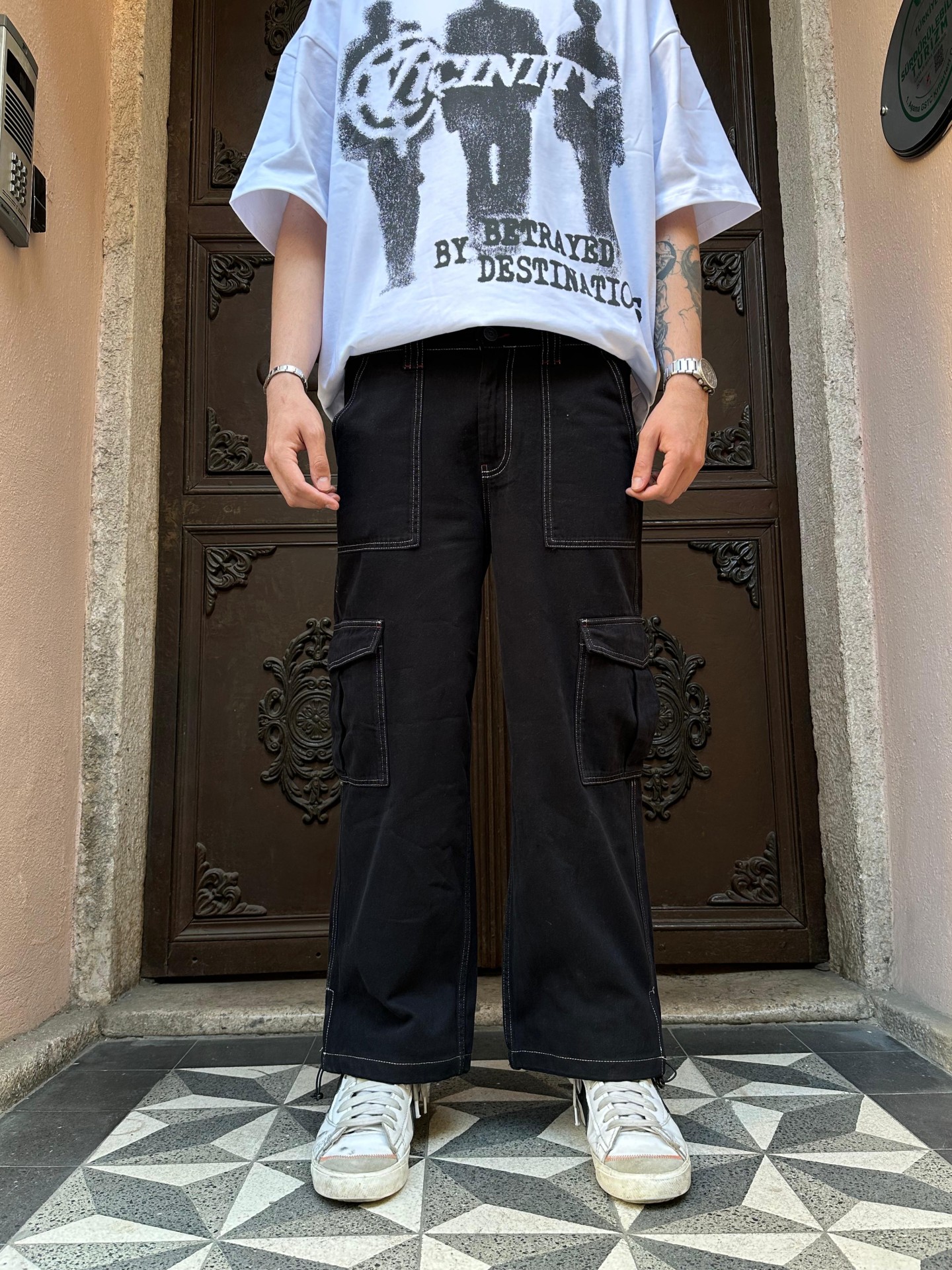 Siyah Ters Dikişli Kargo Cepli Baggy Pantalon 