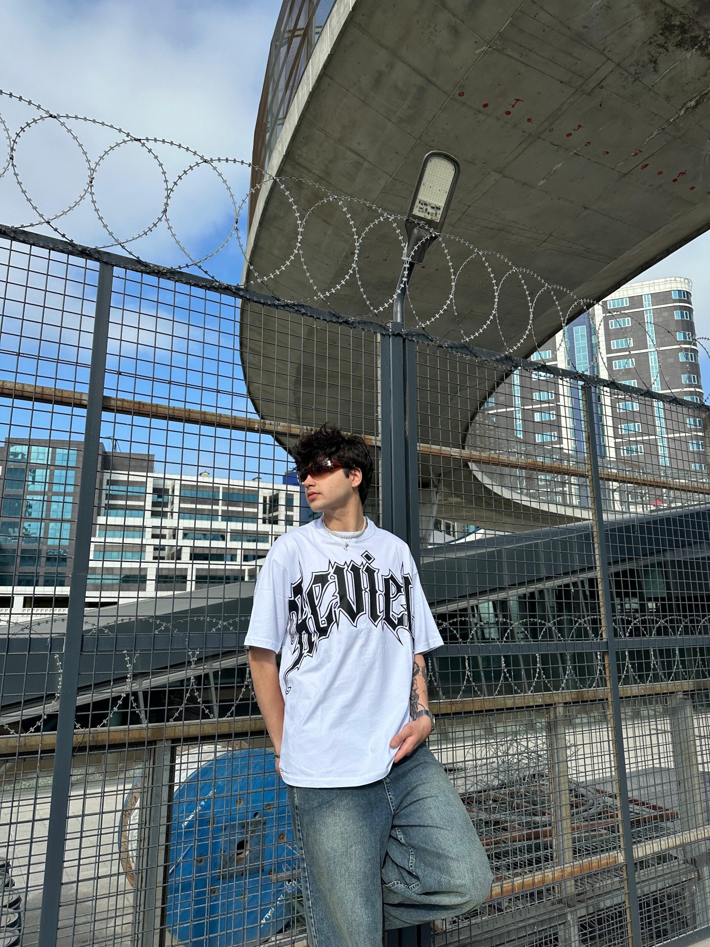 Review Font White Tshirt 