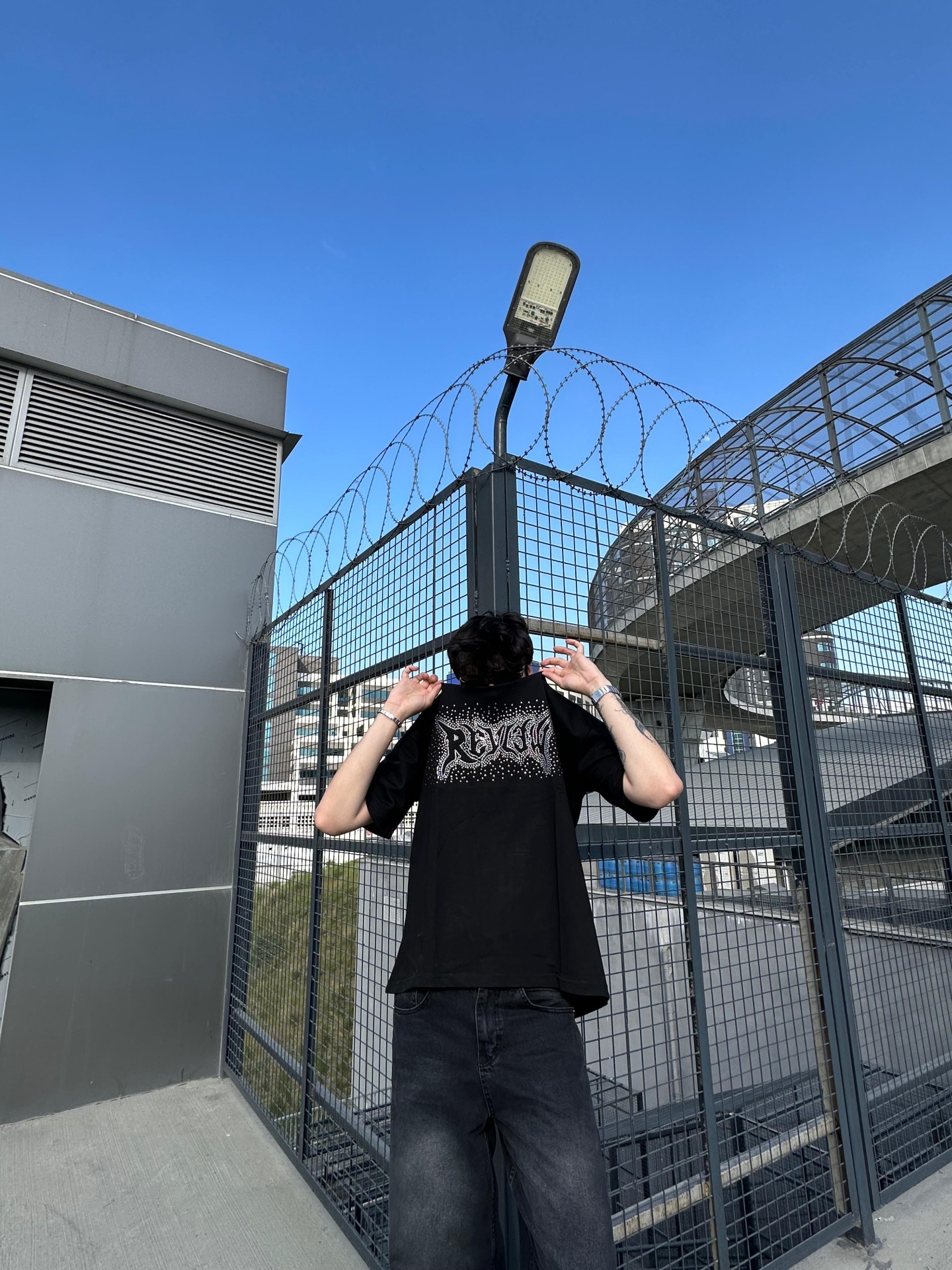 Review Font Taşlı Beyaz Tshirt 