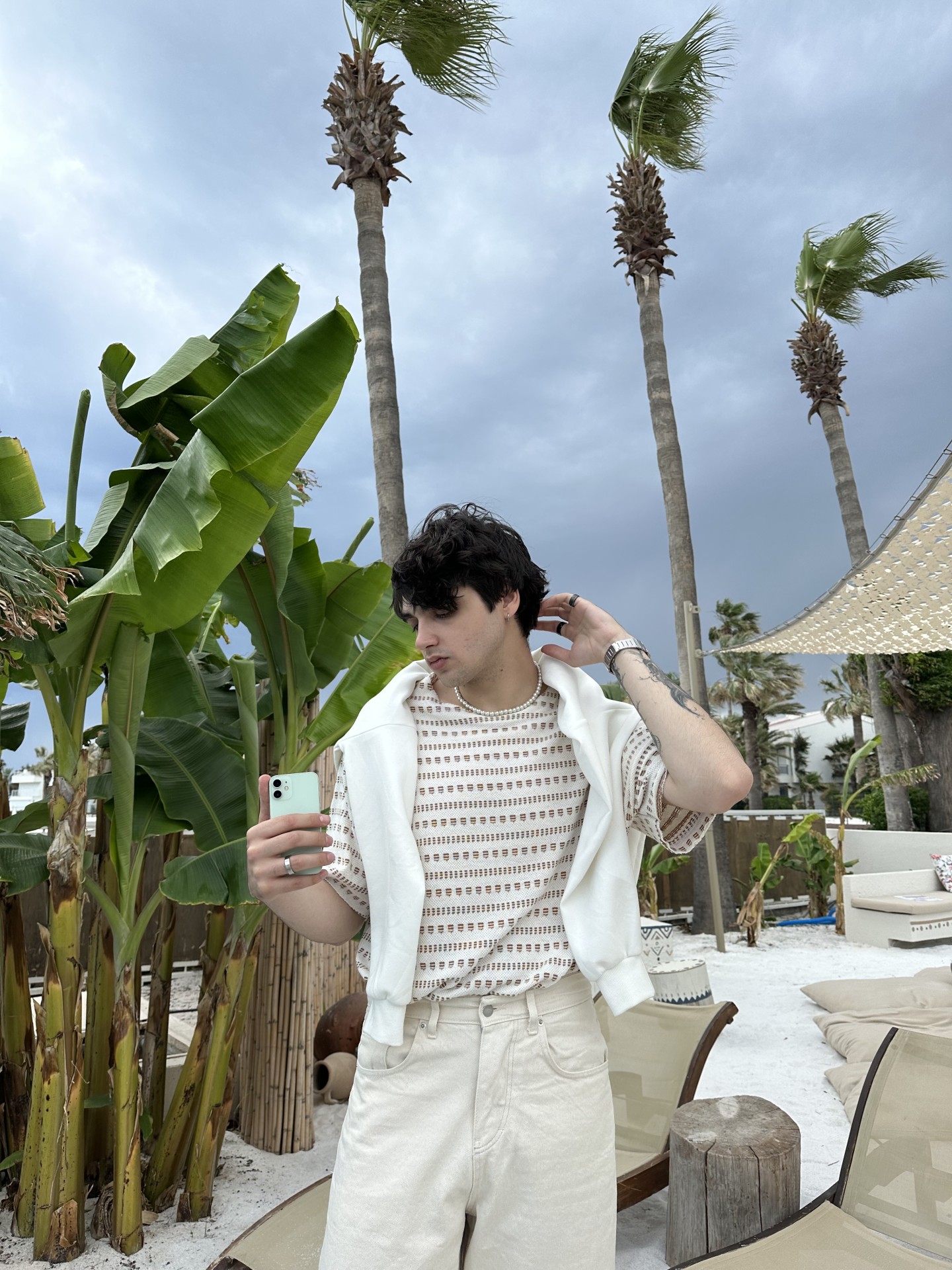 Old Money Kahverengi Çizgi Desenli Beyaz T-shirt