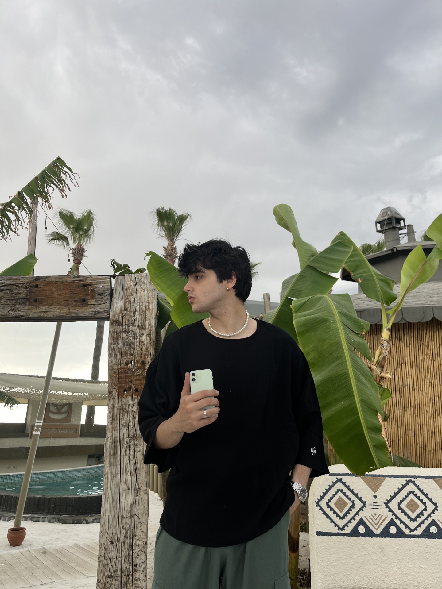 Old Money Siyah Fakir Kol T-shirt 