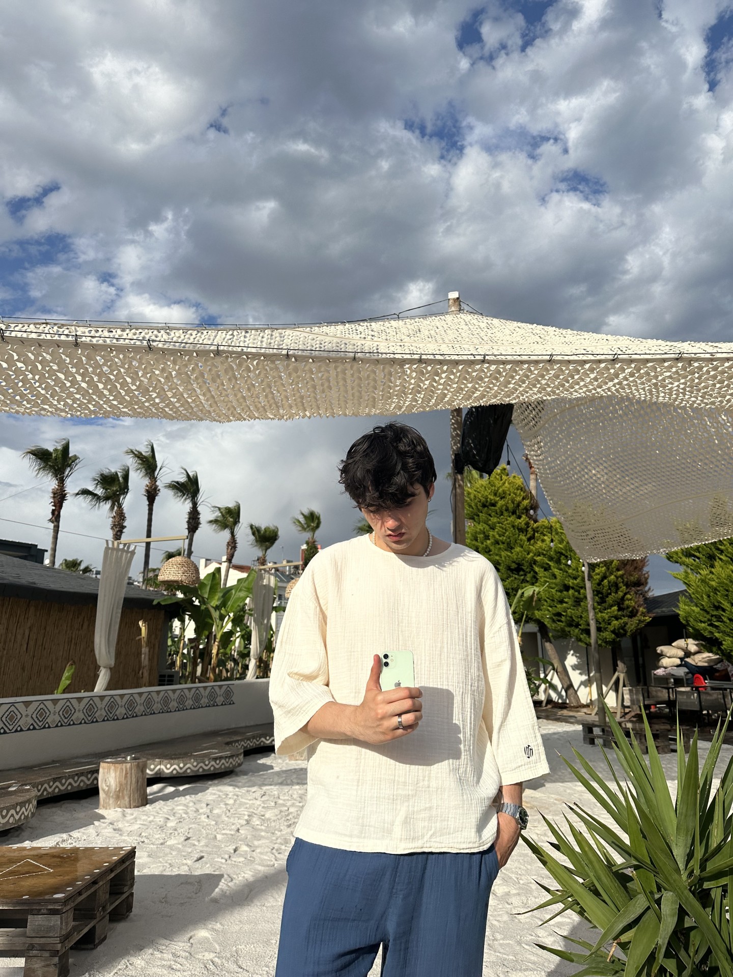 Old Money Bej Fakir Kol T-shirt 