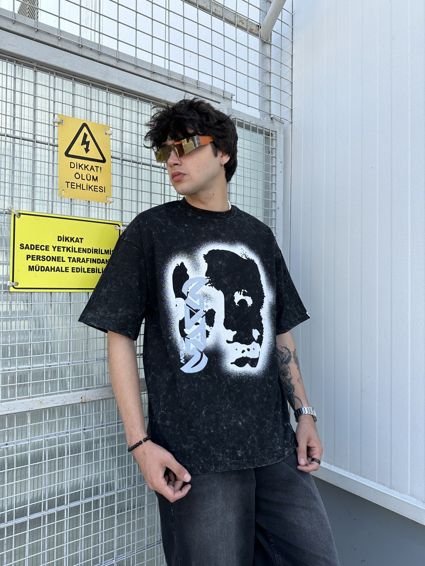 Human Head Print Acid Wash Tshirt 