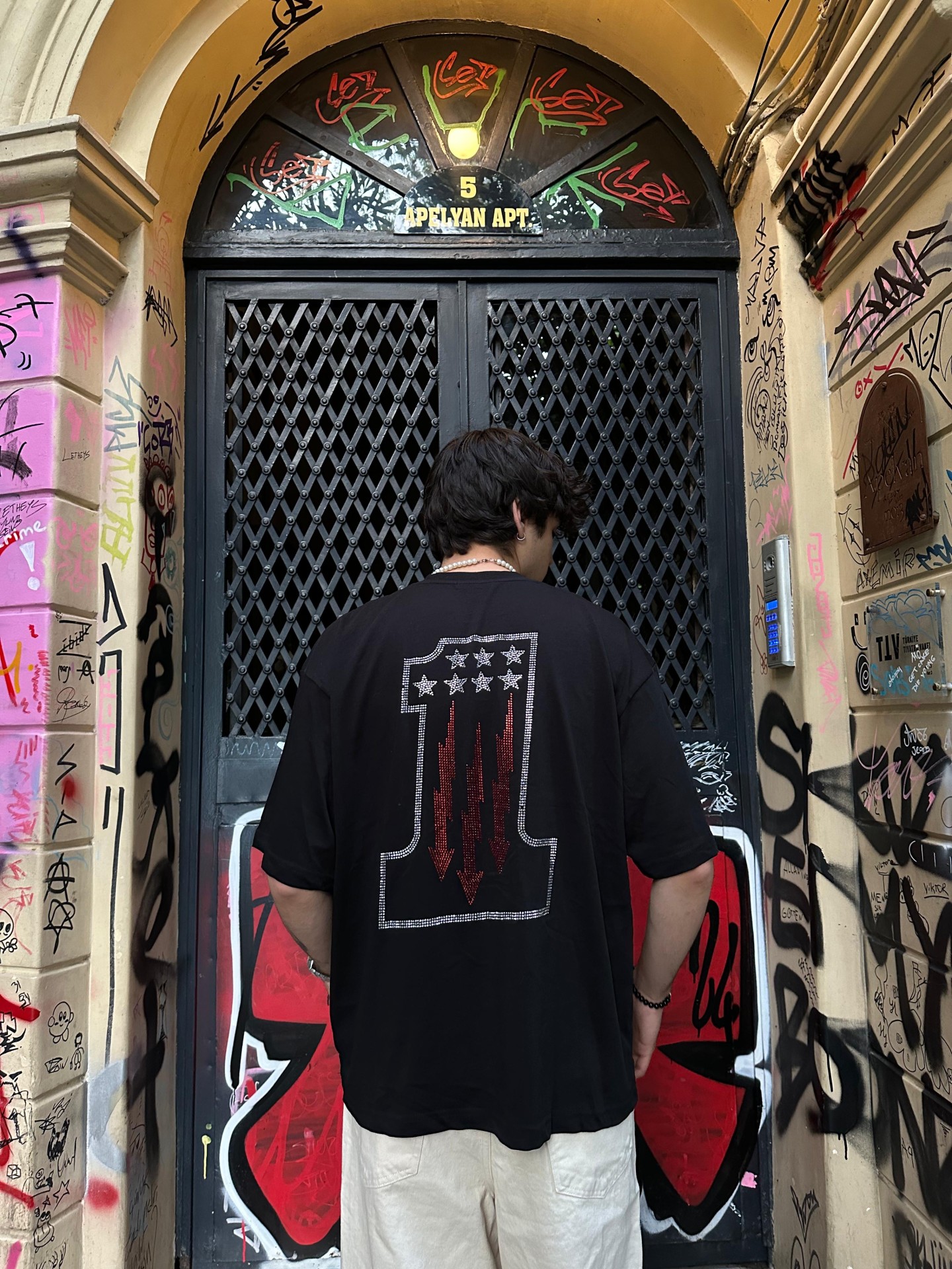 One Star Taş Detay Siyah T-shirt