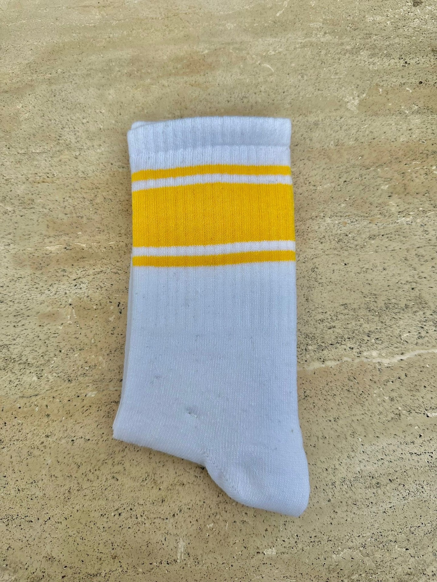 Uzun Çizgili Sarı Çorap