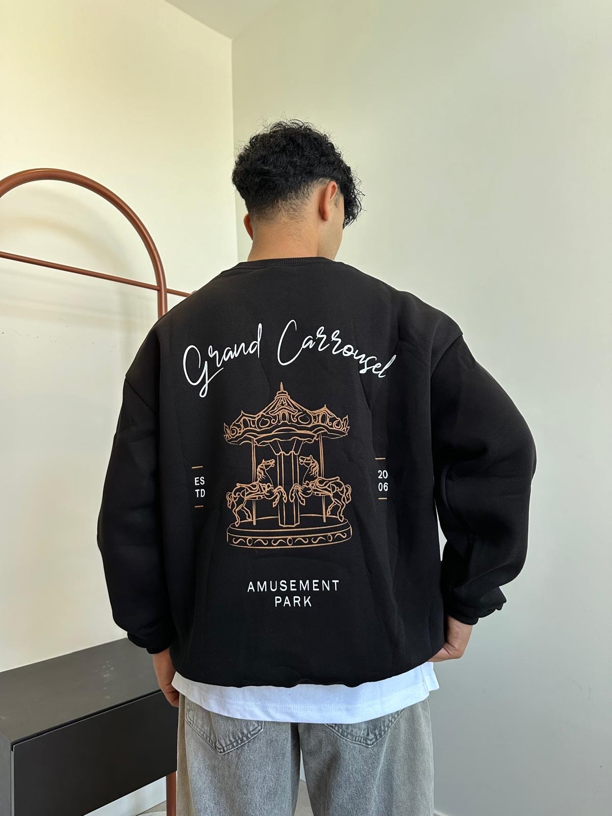 Grand Park Back Print Black Sweatshirt