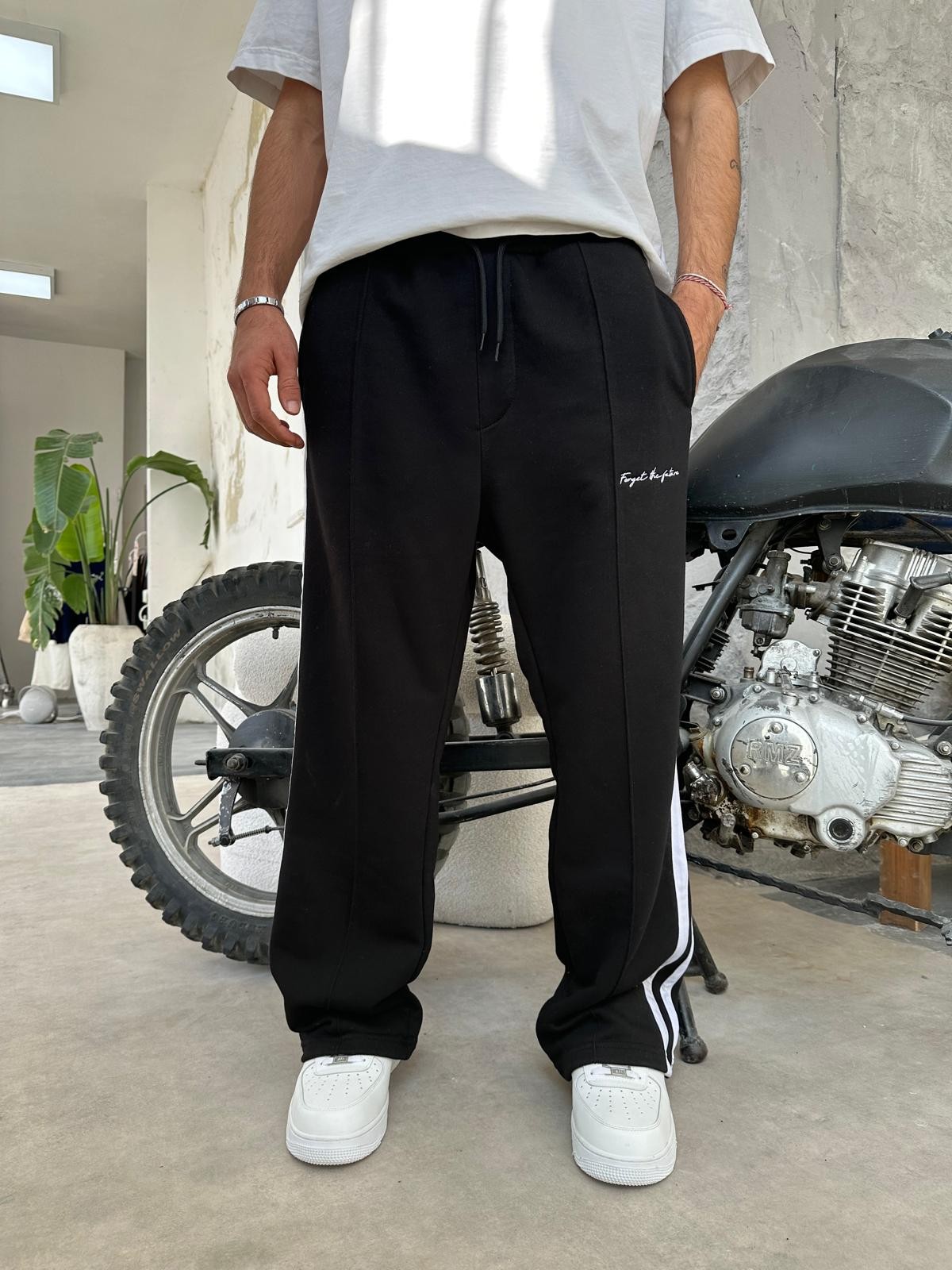 Forget The Future Siyah Baggy Oversize Eşofman 