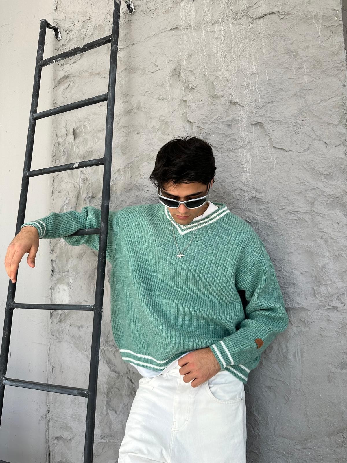 Çizgi Detay Yeşil Triko 