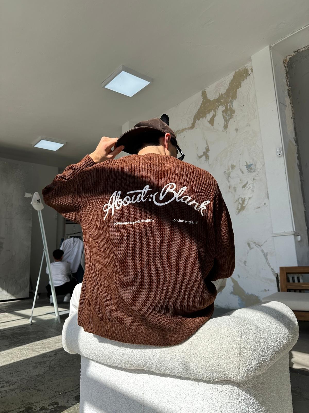 About Blank Nakışlı Kahverengi Triko 