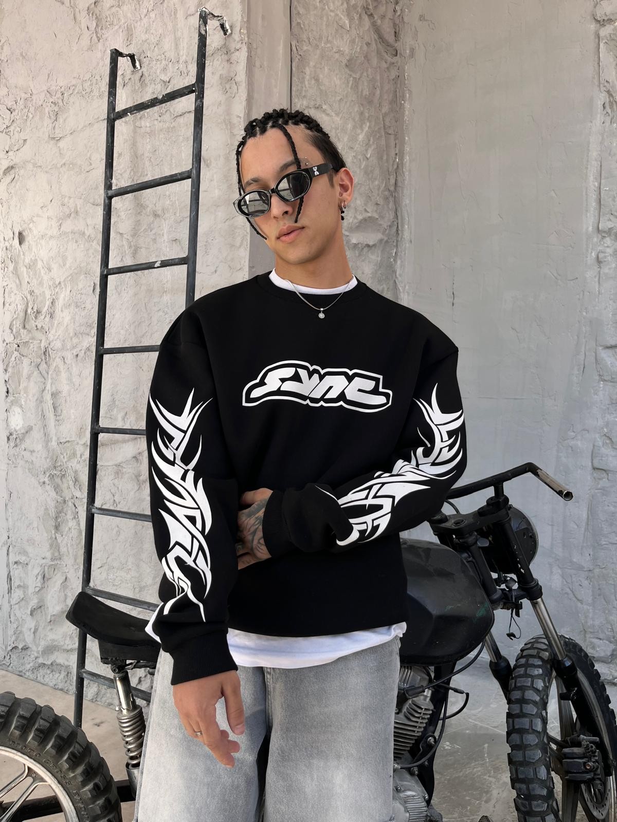 Sync Alev Detay Siyah Sweatshirt 