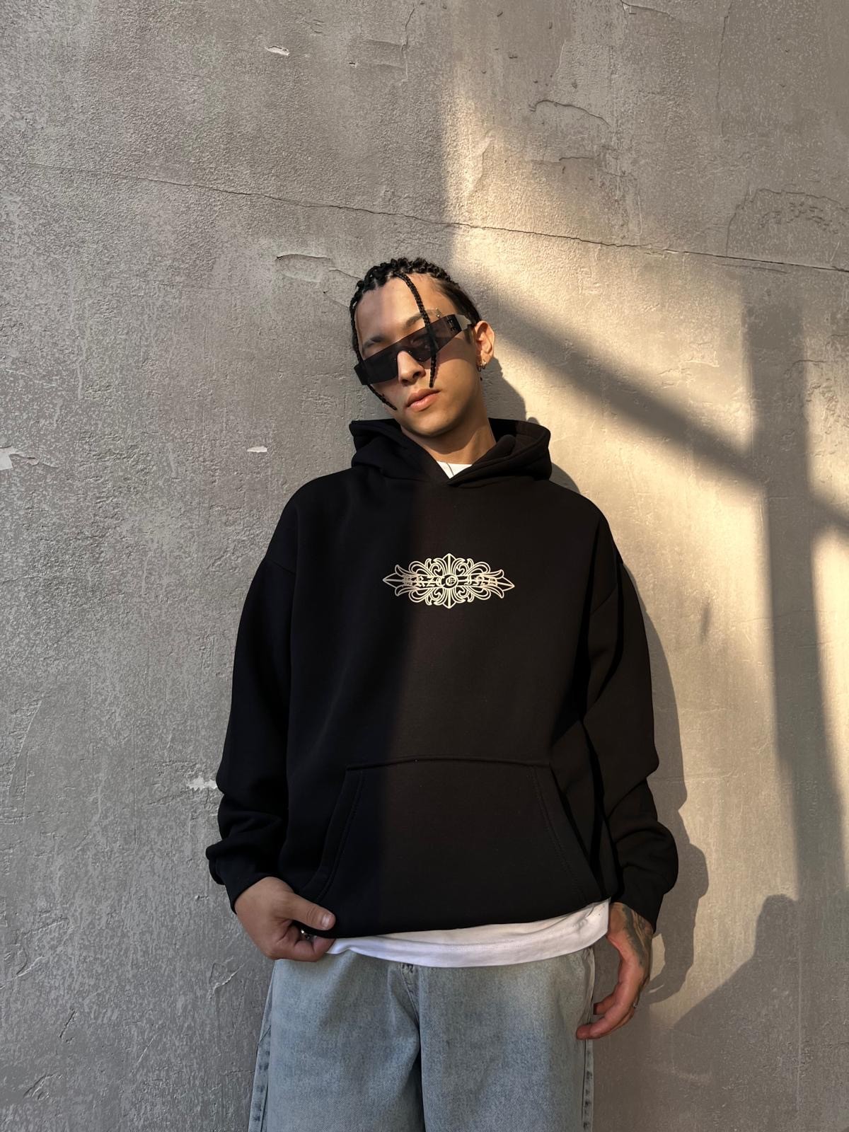 Font Back Print Black Hoodie 